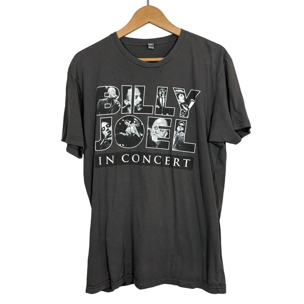 Billy Joel in Concert Graphic Tee Merch Grey Worn Short Sleeve - L